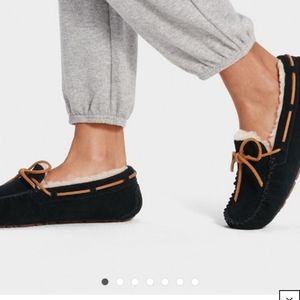 💕💕 CUTE UGGS DAKOTA SLEEPER'S 💕💕